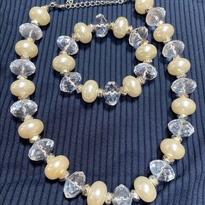 Faux pearl/crystal Necklace and stretch bracelet